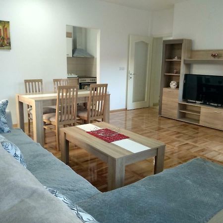 Tea Apartment Kumanovo Kültér fotó